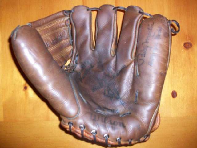 Billy Martin Wilson A2204 Front